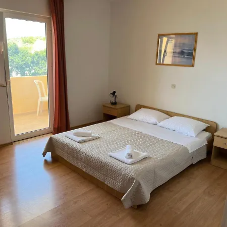 Pansion Tony Pag Pag Town