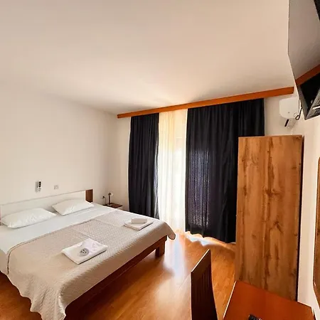 Pansion Tony Pag Hotel Pag Town