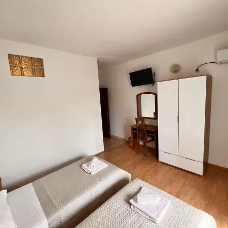 Hotel Pansion Tony Pag Pag Town