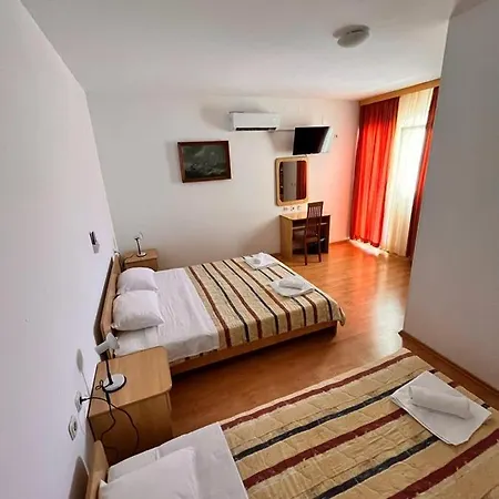 Pansion Tony Pag Pag Town