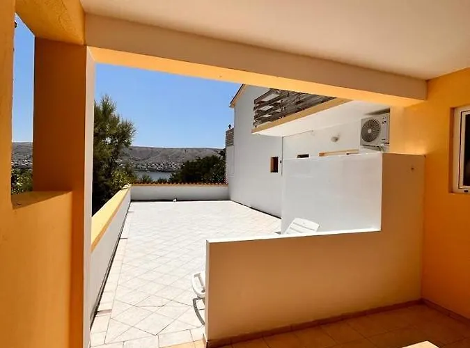 Pansion Tony Pag * Паг