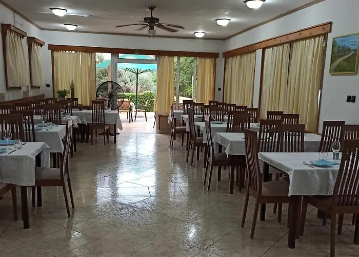 Pansion Tony Pag * Паг